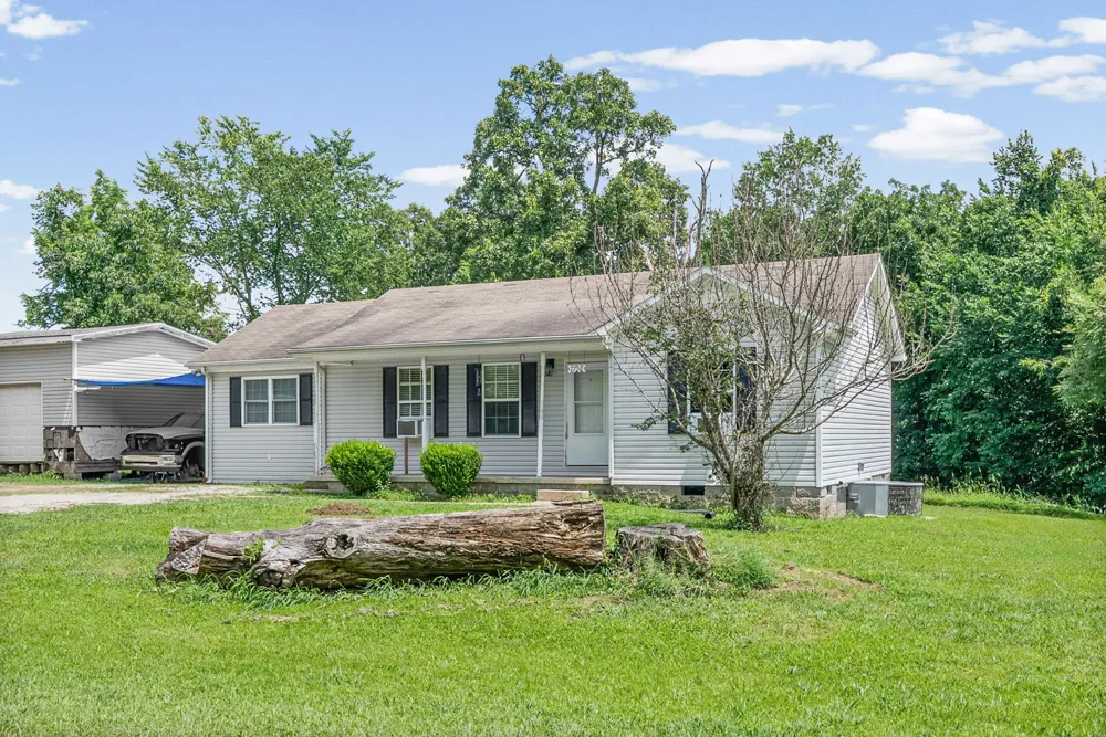 7756 Johnson Mill Rd Hopkinsville, KY 42240