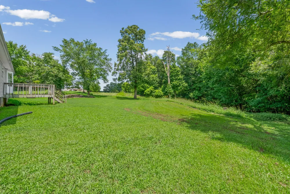 7756 Johnson Mill Rd Hopkinsville, KY 42240