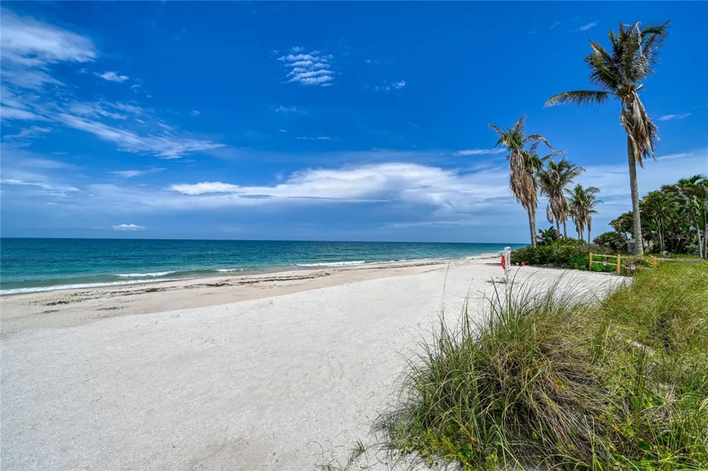 465 11TH AVENUE Vero Beach, FL 32962