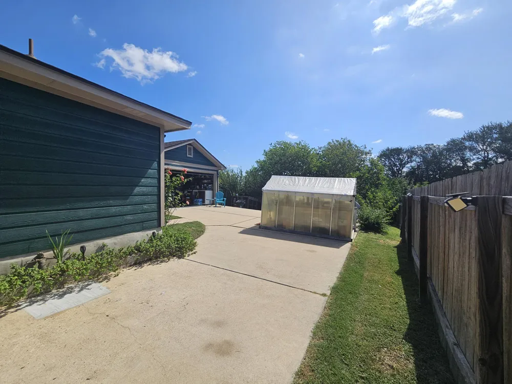 17908 Cutback Drive Manor, TX 78653