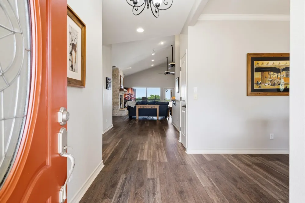 244 Genesis Trail S Drive Kerrville, TX 78028