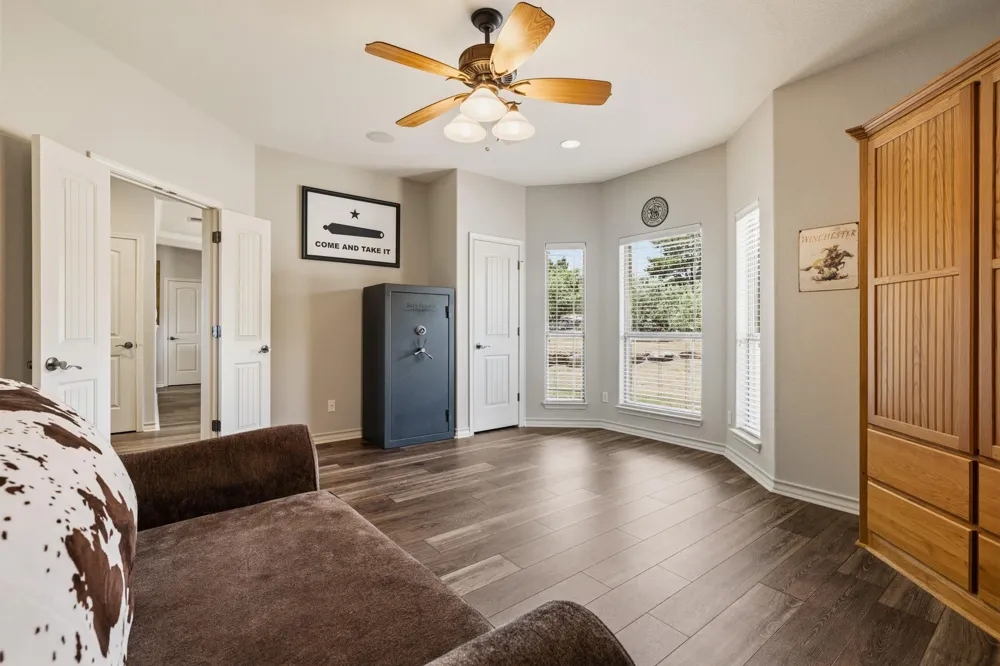 244 Genesis Trail S Drive Kerrville, TX 78028