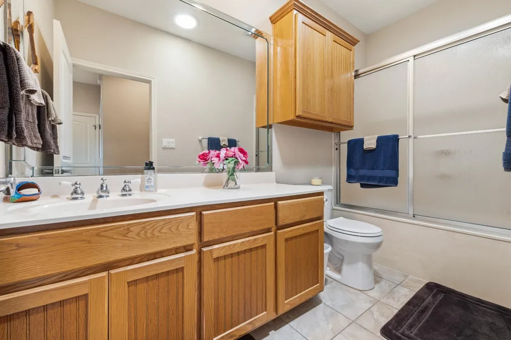 244 Genesis Trail S Drive Kerrville, TX 78028