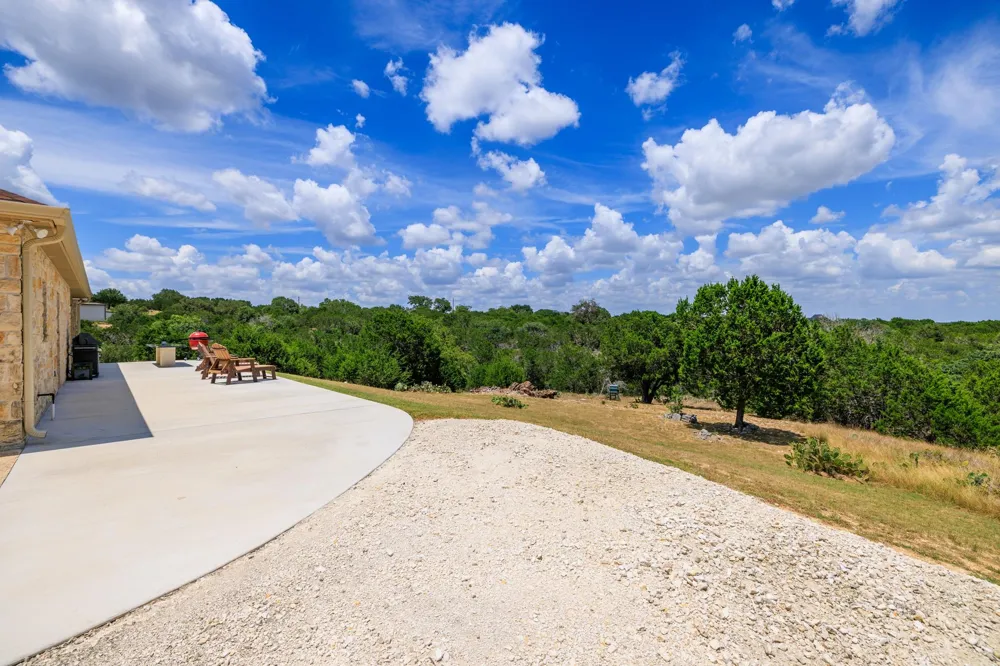 244 Genesis Trail S Drive Kerrville, TX 78028