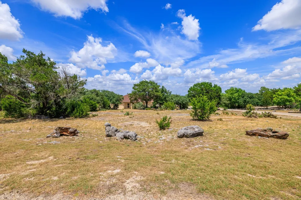 244 Genesis Trail S Drive Kerrville, TX 78028