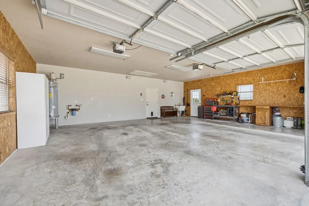 244 Genesis Trail S Drive Kerrville, TX 78028