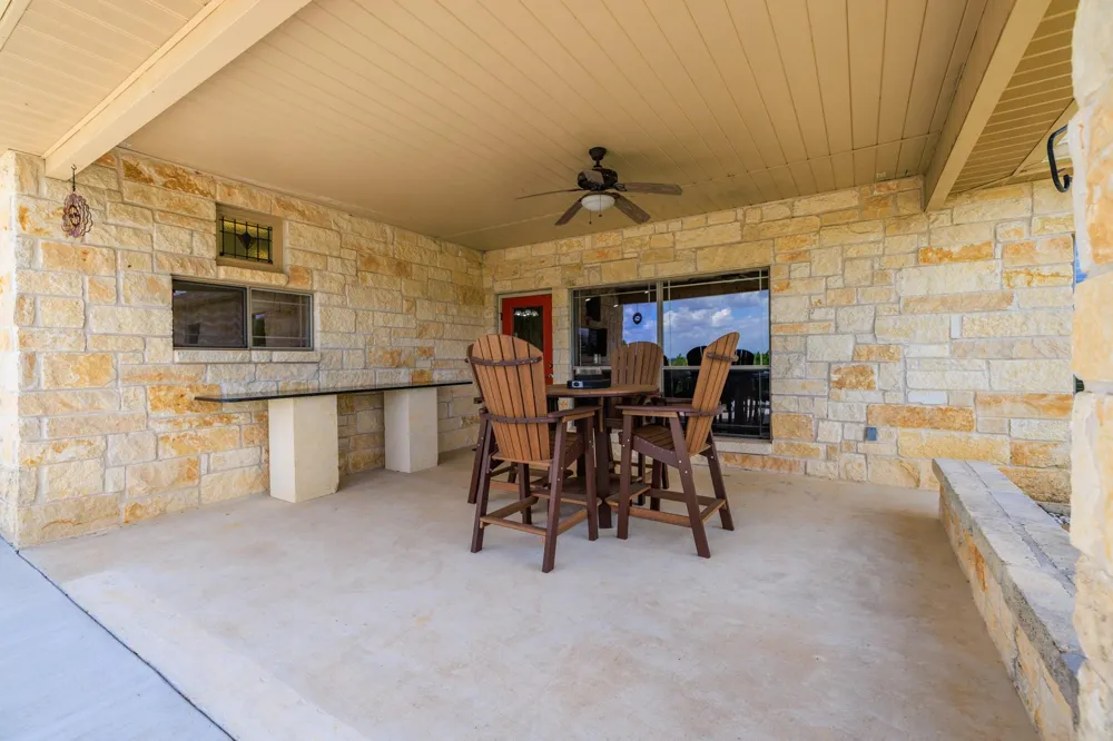 244 Genesis Trail S Drive Kerrville, TX 78028