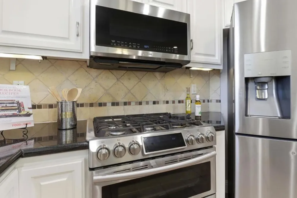 352 Montecito Way Milpitas, CA 95035