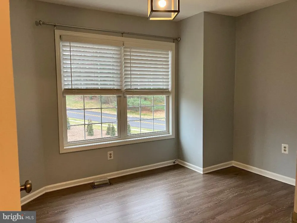 7 PARKVIEW CIRCLE #7 Southampton, PA 18966
