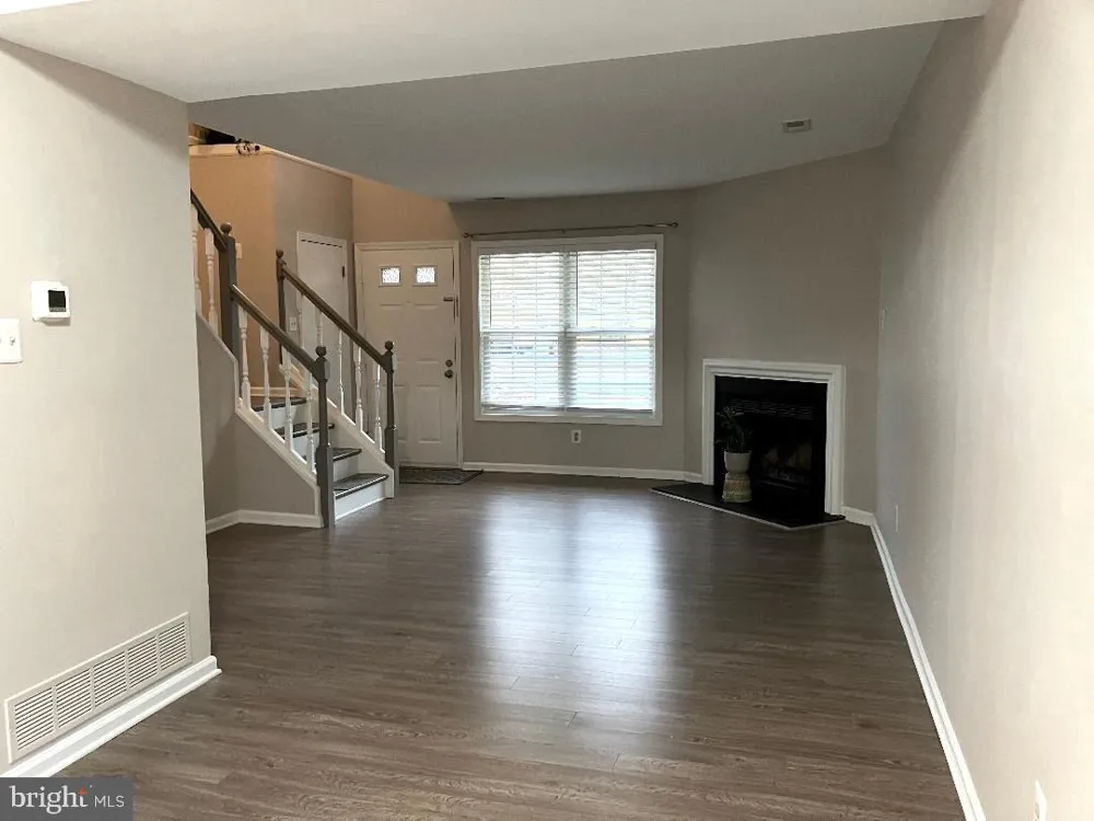 7 PARKVIEW CIRCLE #7 Southampton, PA 18966