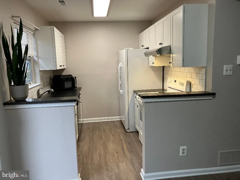 7 PARKVIEW CIRCLE #7 Southampton, PA 18966