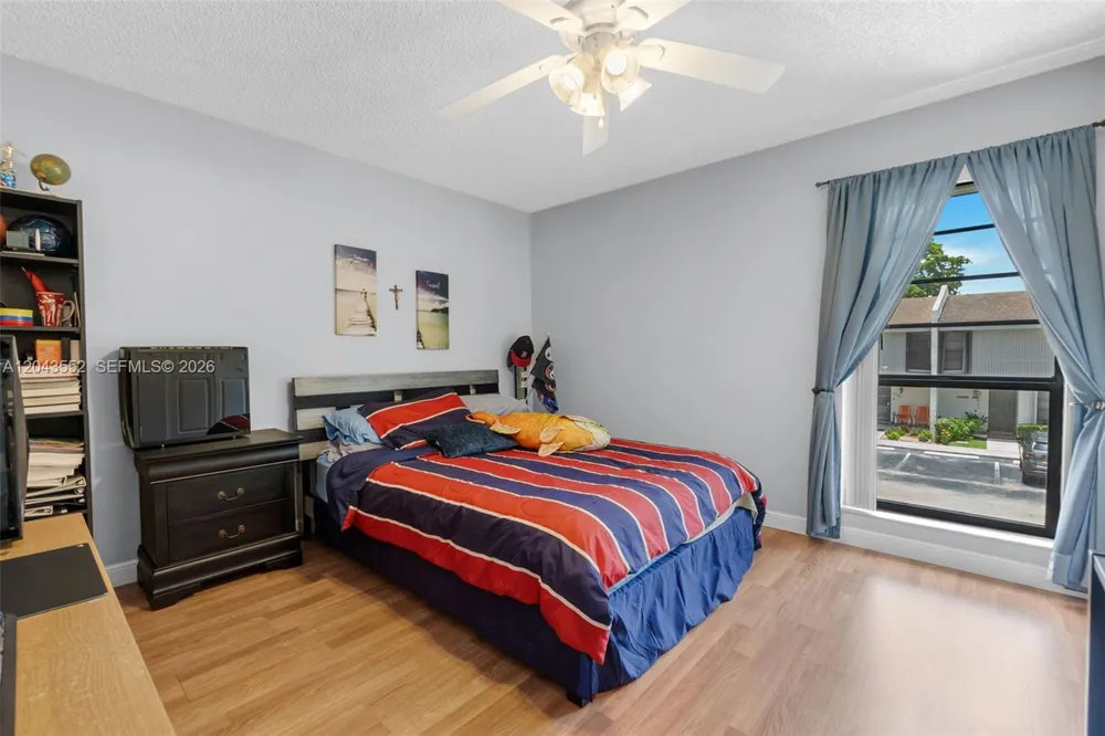 1121 NW 98th Ter #119 Pembroke Pines, FL 33024