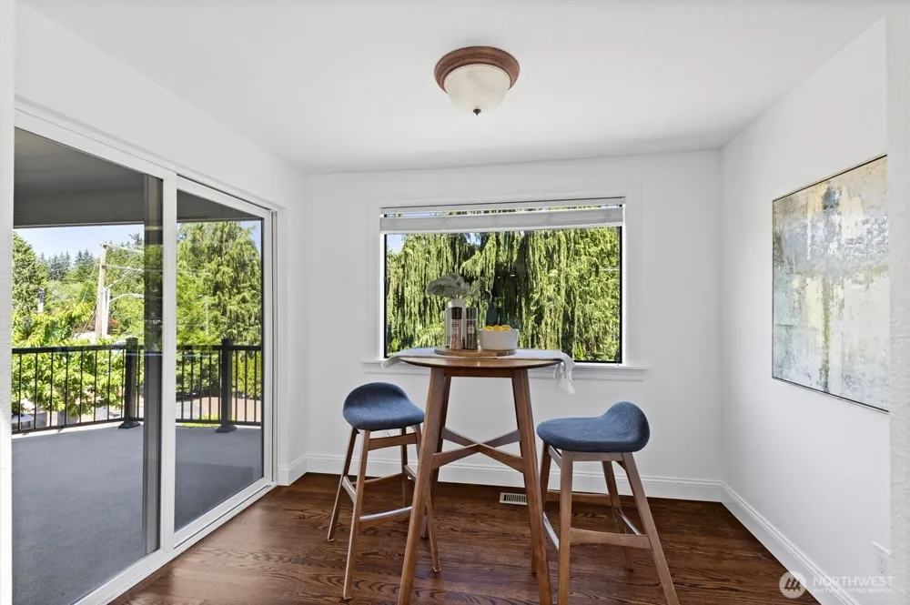 16306 Valhalla Drive Bothell, WA 98011