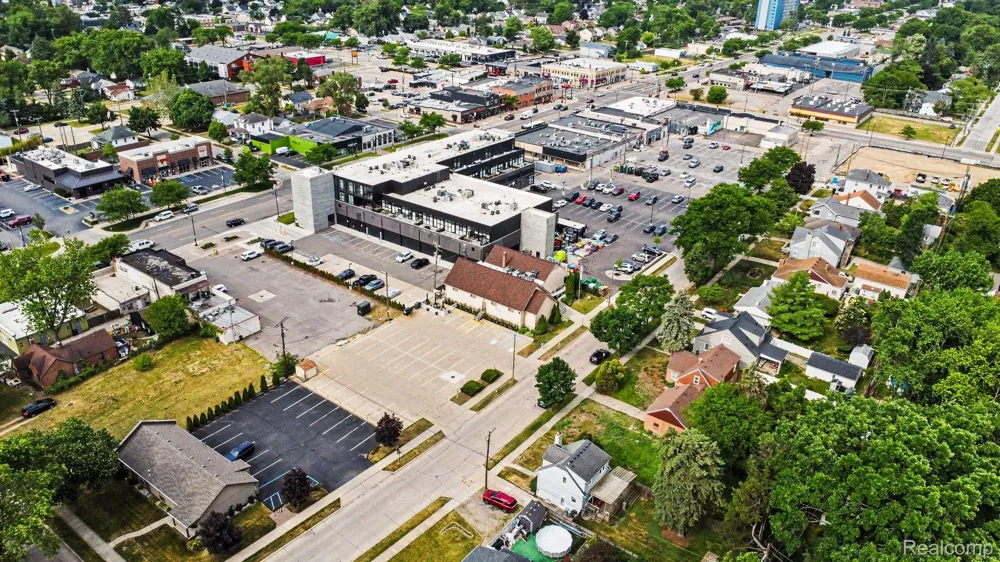 165 Bowers Street Clawson City, MI 48017