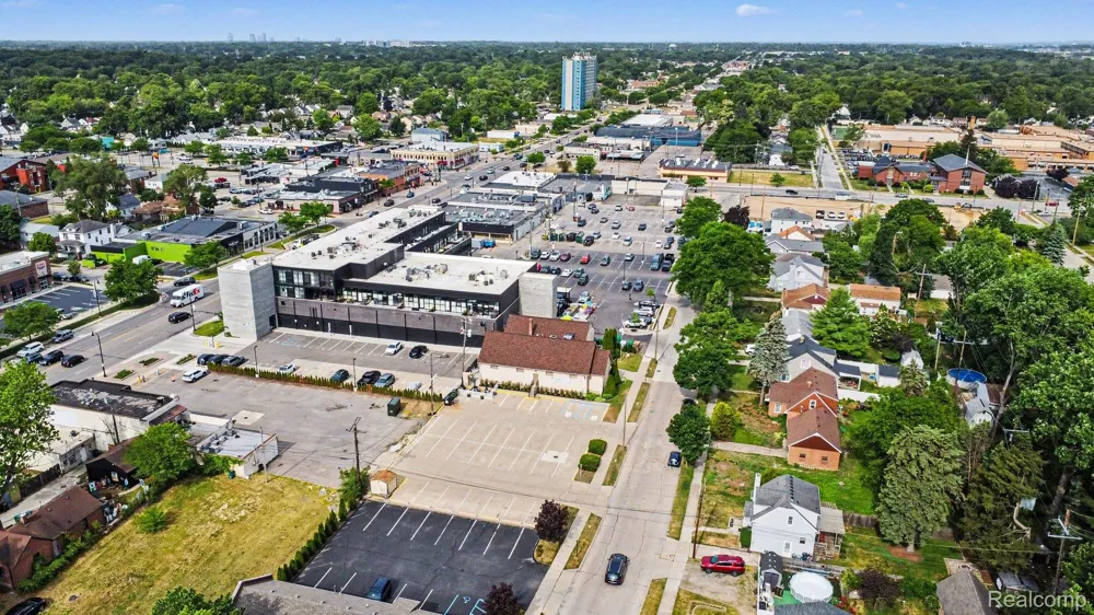 165 Bowers Street Clawson City, MI 48017