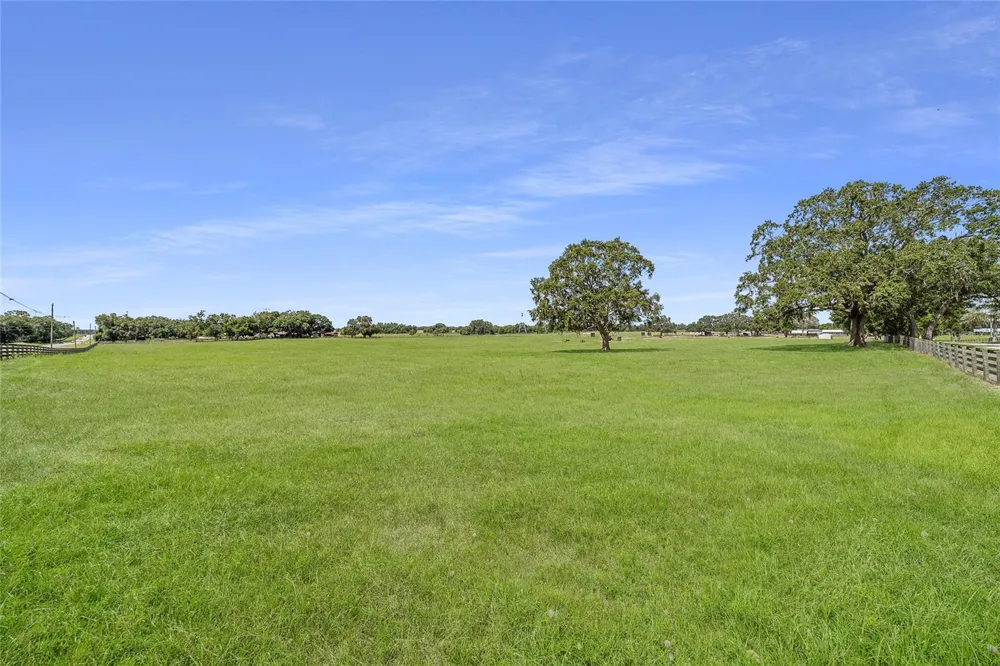 1177 NW 102ND BOULEVARD Wildwood, FL 34785