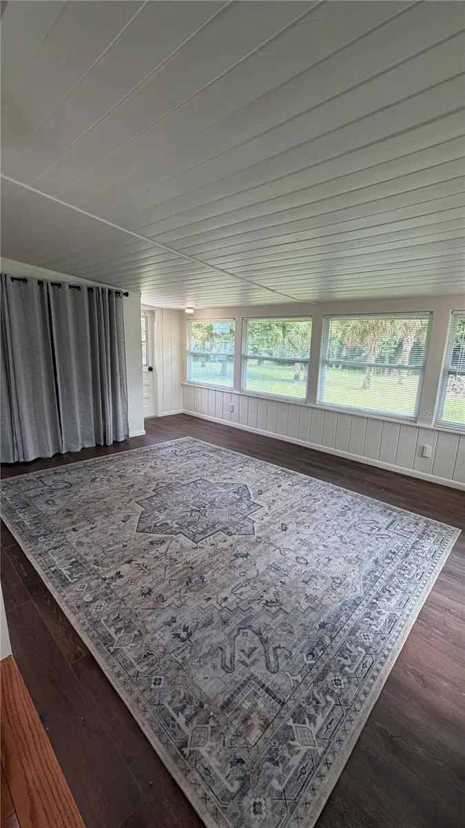 207 E HALIFAX AVENUE Oak Hill, FL 32759