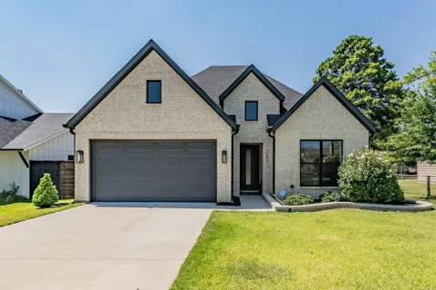 1209 Hilltop Drive #TX