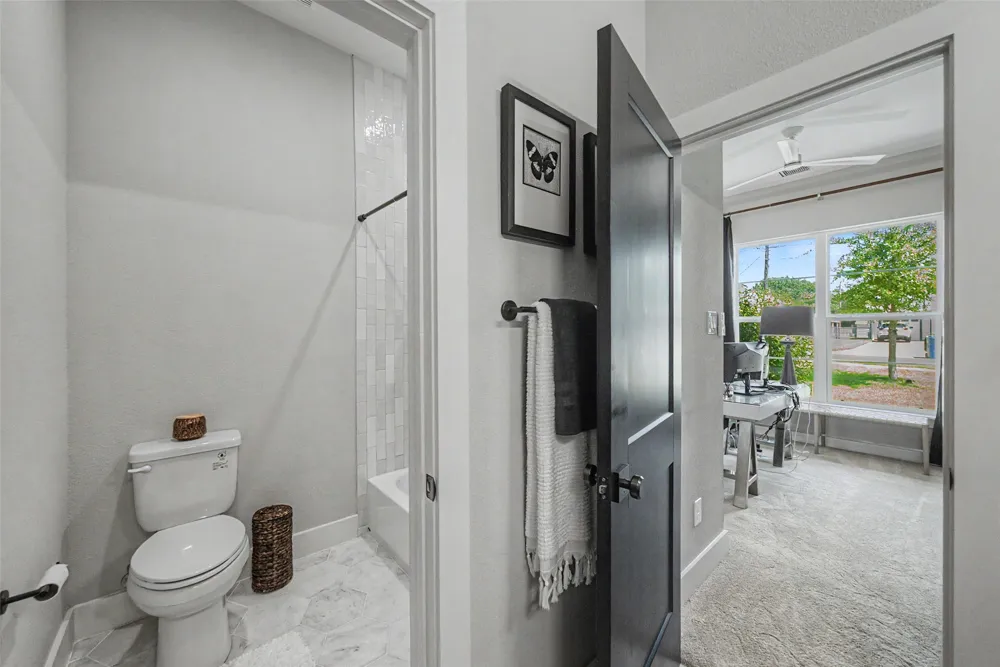 1209 Hilltop Drive #TX Grapevine, TX 76051
