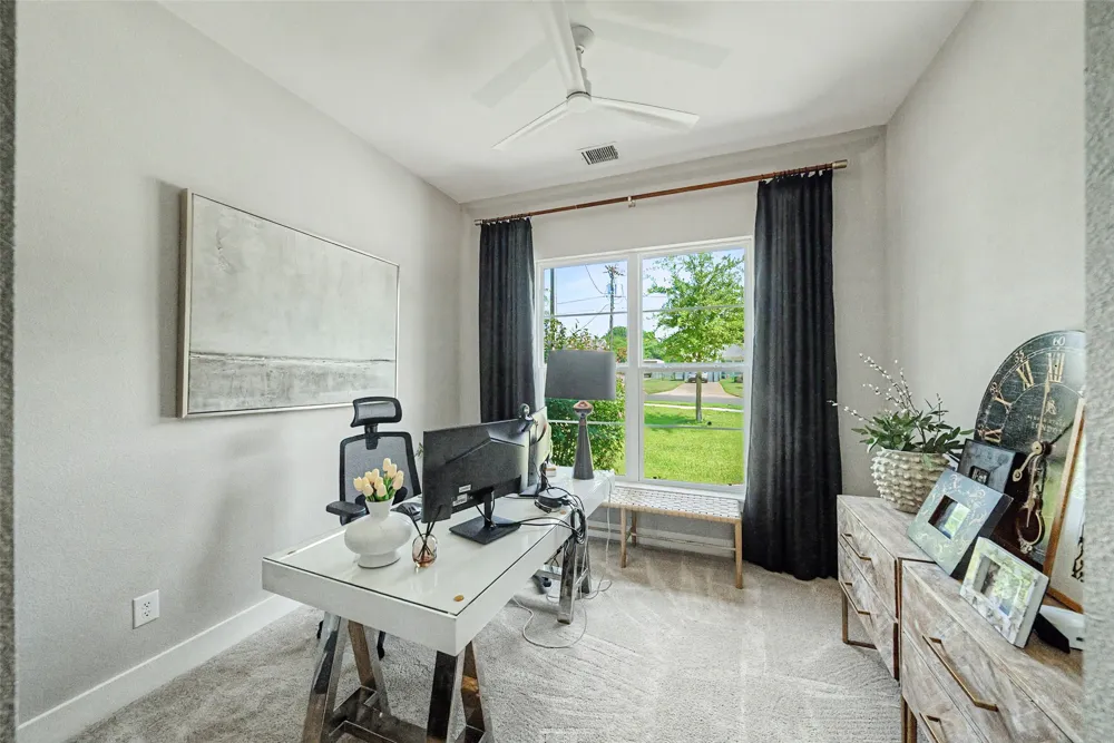 1209 Hilltop Drive #TX Grapevine, TX 76051