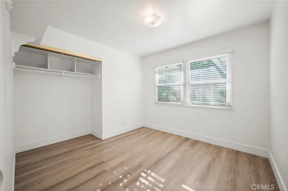 22923 Arminta Street West Hills, CA 91304