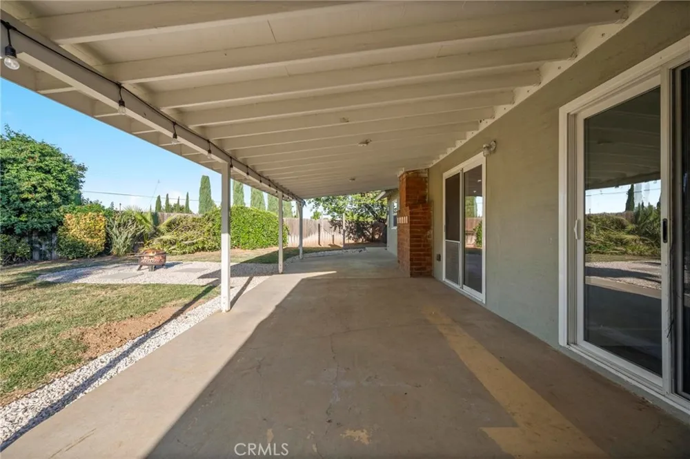 22923 Arminta Street West Hills, CA 91304
