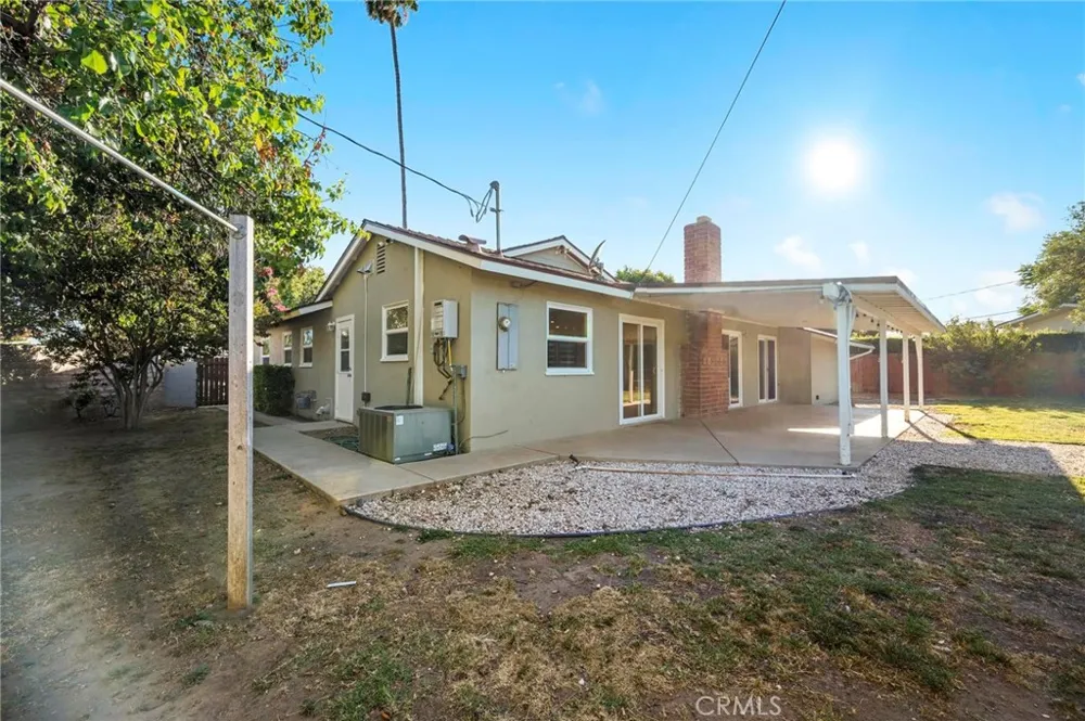 22923 Arminta Street West Hills, CA 91304