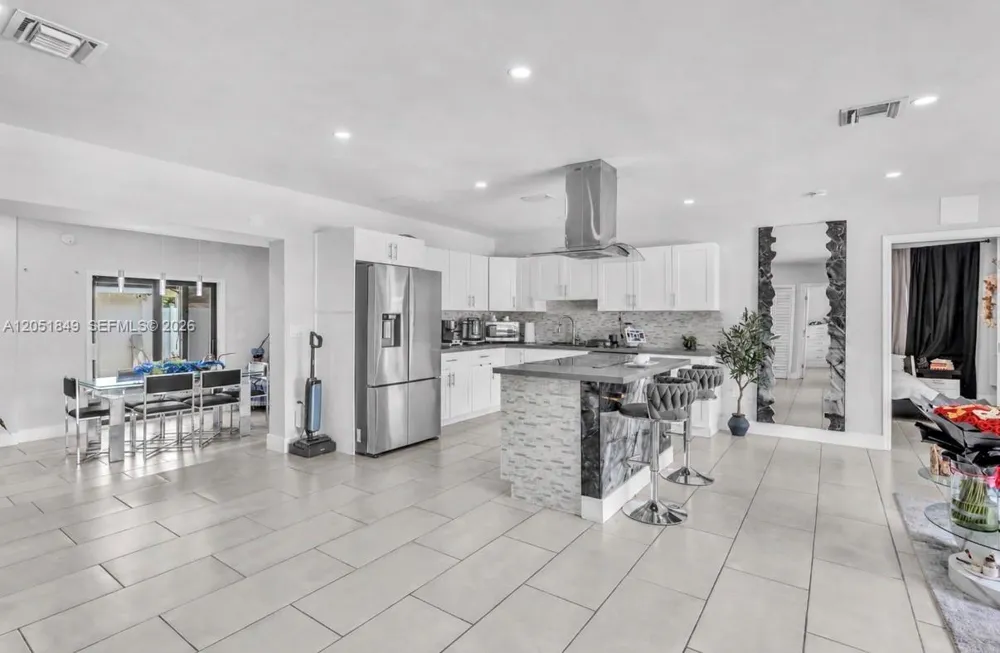2830 NW 156th St Miami Gardens, FL 33054