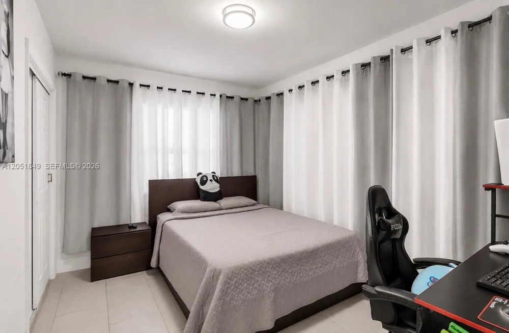 2830 NW 156th St Miami Gardens, FL 33054
