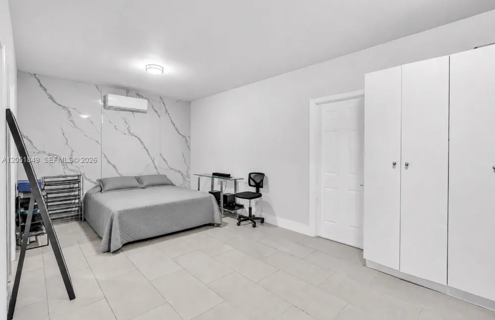 2830 NW 156th St Miami Gardens, FL 33054