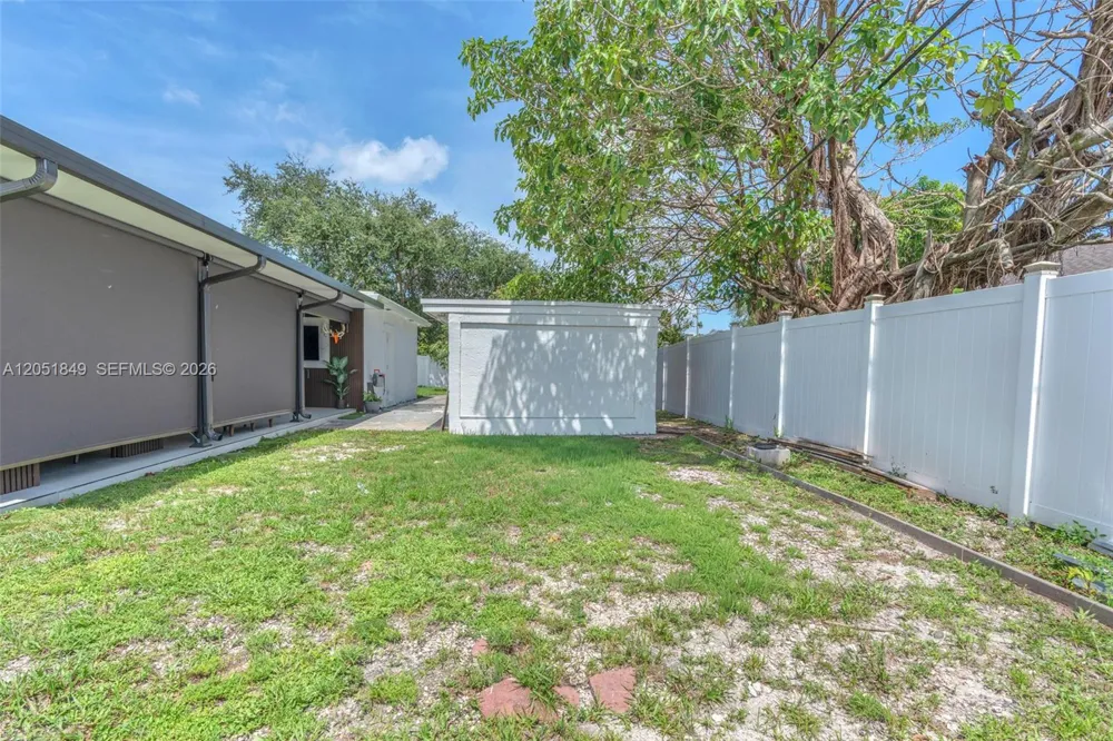 2830 NW 156th St Miami Gardens, FL 33054