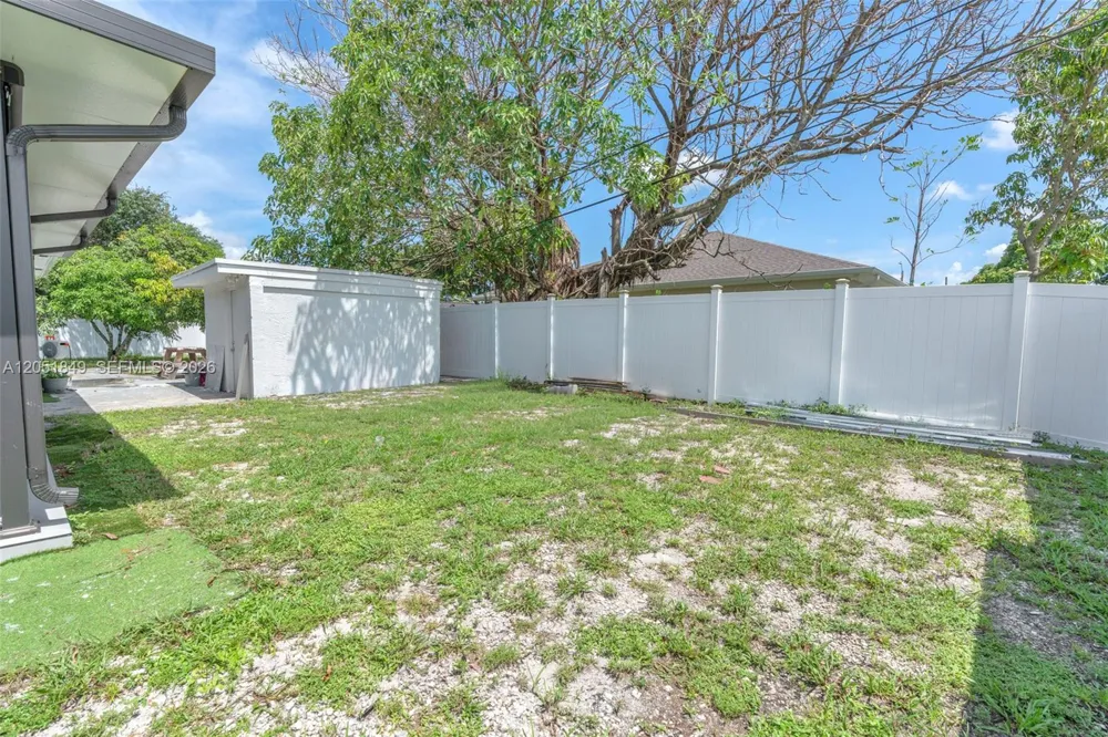 2830 NW 156th St Miami Gardens, FL 33054