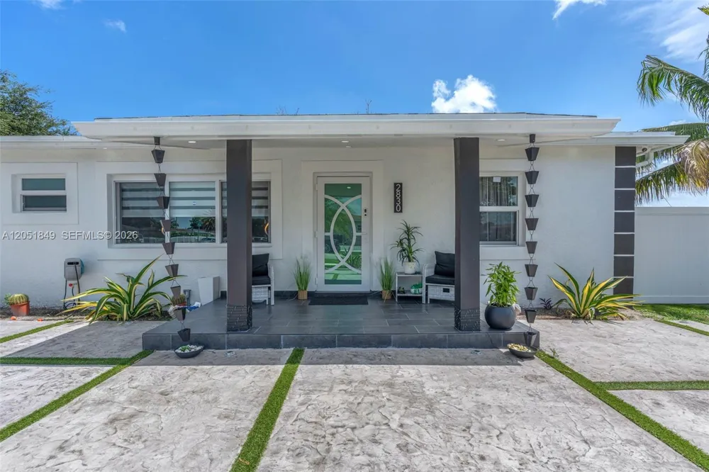 2830 NW 156th St Miami Gardens, FL 33054