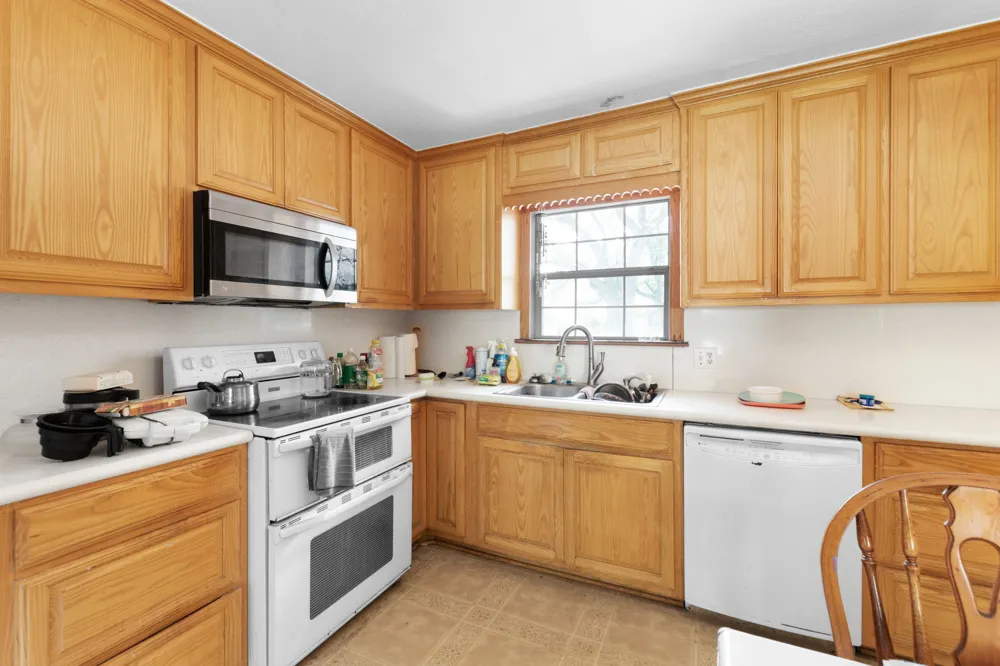 1208 Oak St Burnet, TX 78611