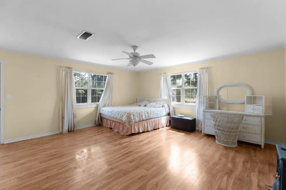 1208 Oak St Burnet, TX 78611