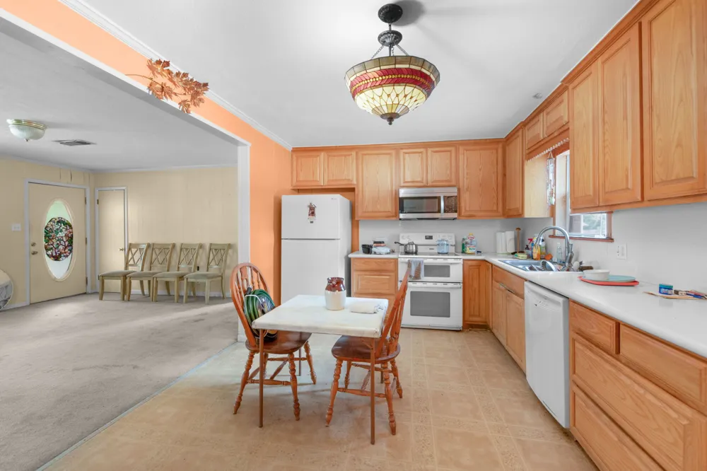 1208 Oak St Burnet, TX 78611