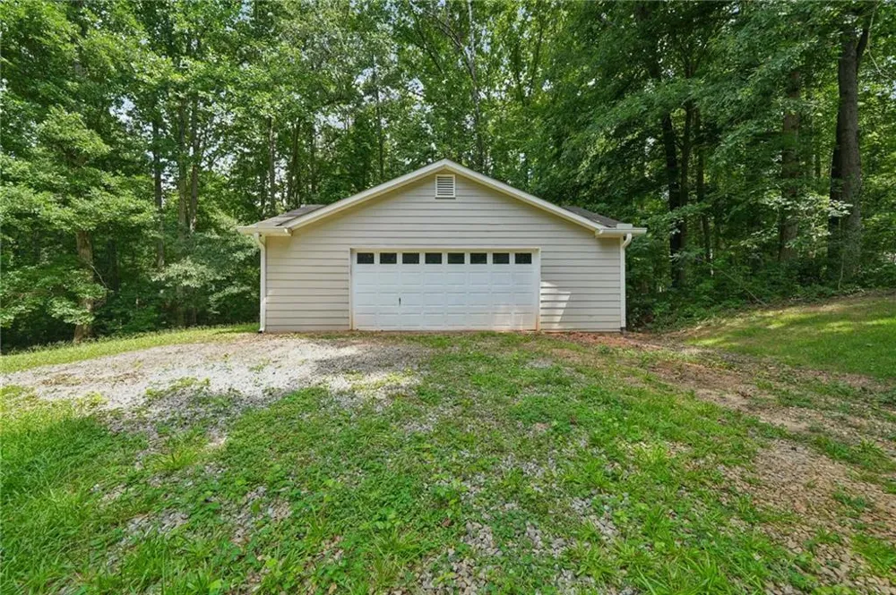 185 Starrs Mill Drive Senoia, GA 30276