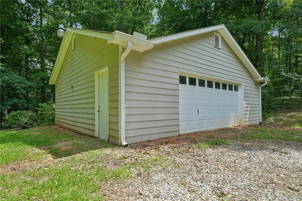 185 Starrs Mill Drive Senoia, GA 30276
