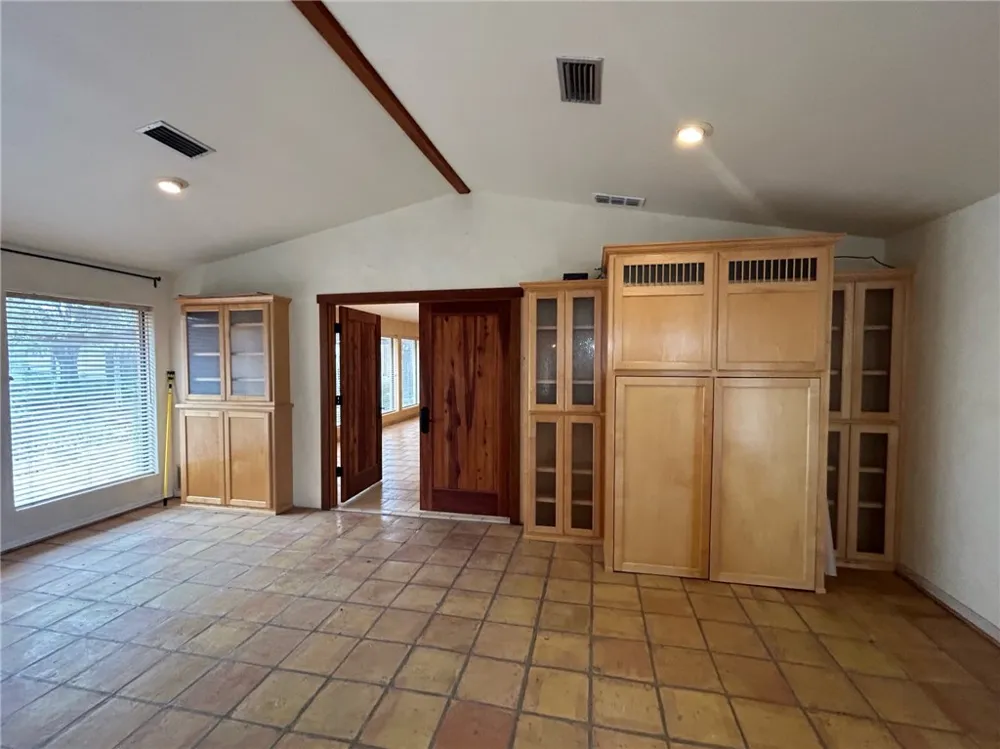 Honey Mesquite Freer, TX 78357