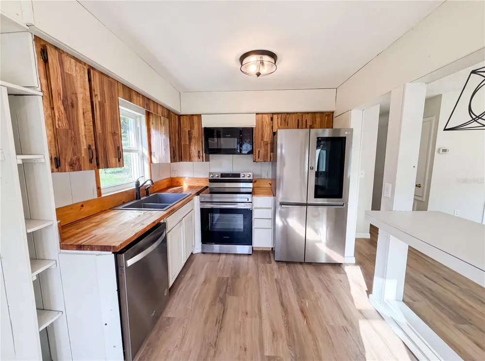 2230 SPRING HOLLOW DRIVE Orange City, FL 32763
