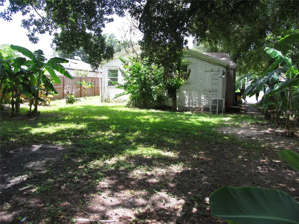 323 DOVER STREET Orlando, FL 32811