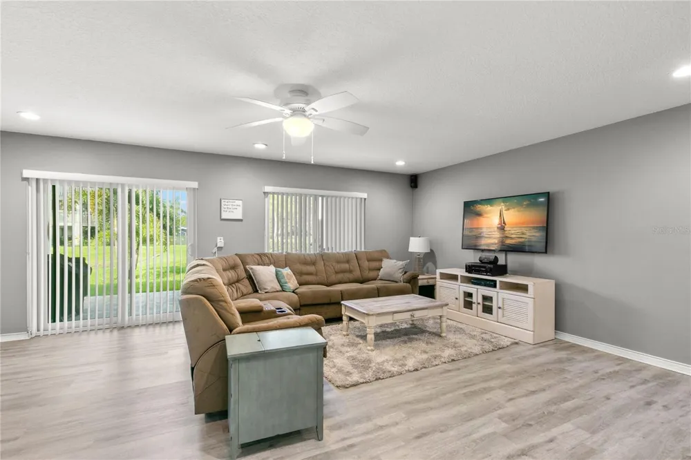 2376 HANOVER DRIVE Dunedin, FL 34698