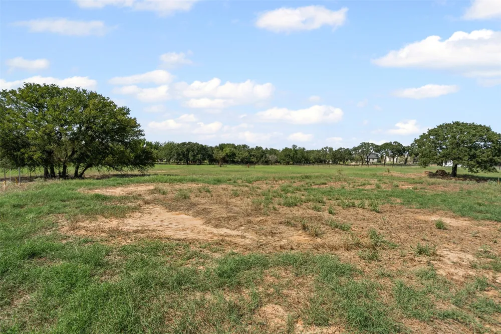 4001 Margarets Meadow Weatherford, TX 76087