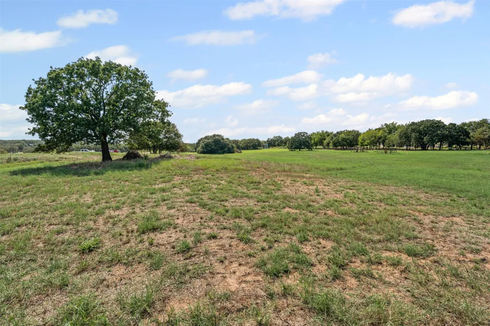 4001 Margarets Meadow Weatherford, TX 76087