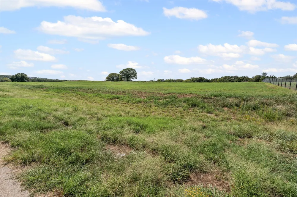 4001 Margarets Meadow Weatherford, TX 76087