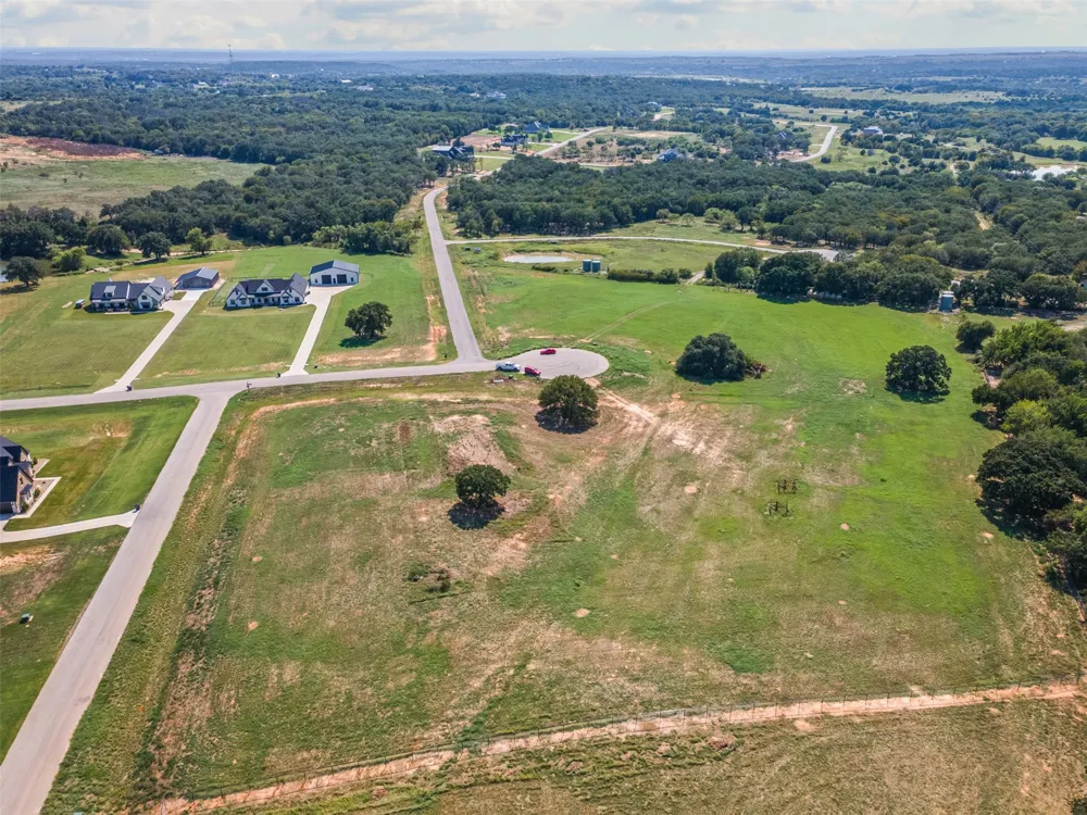4001 Margarets Meadow Weatherford, TX 76087