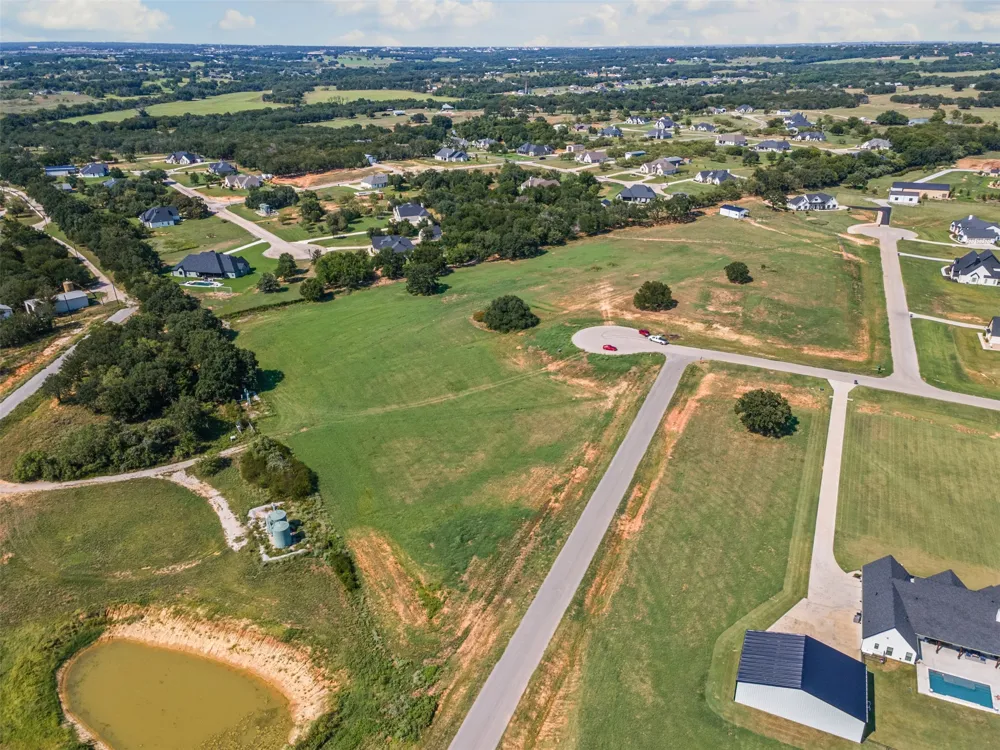 4001 Margarets Meadow Weatherford, TX 76087