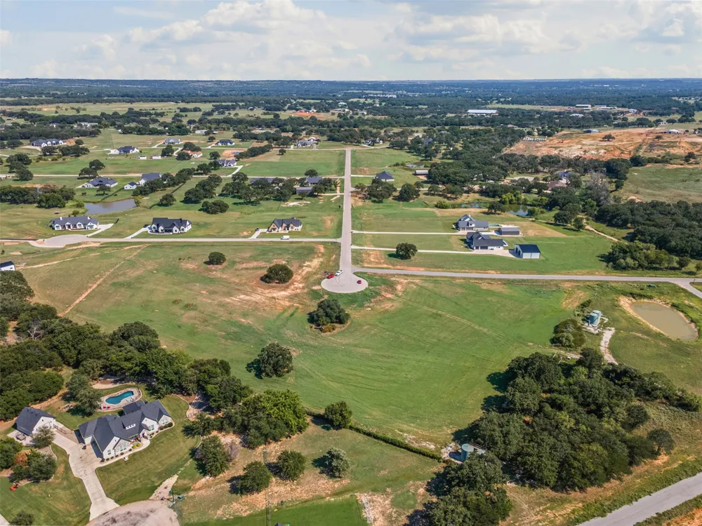 4001 Margarets Meadow Weatherford, TX 76087