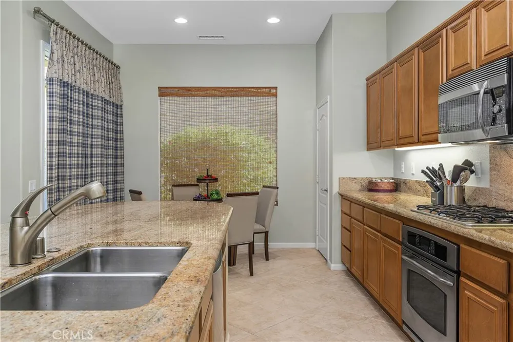 23914 Boulder Oaks Corona, CA 92883