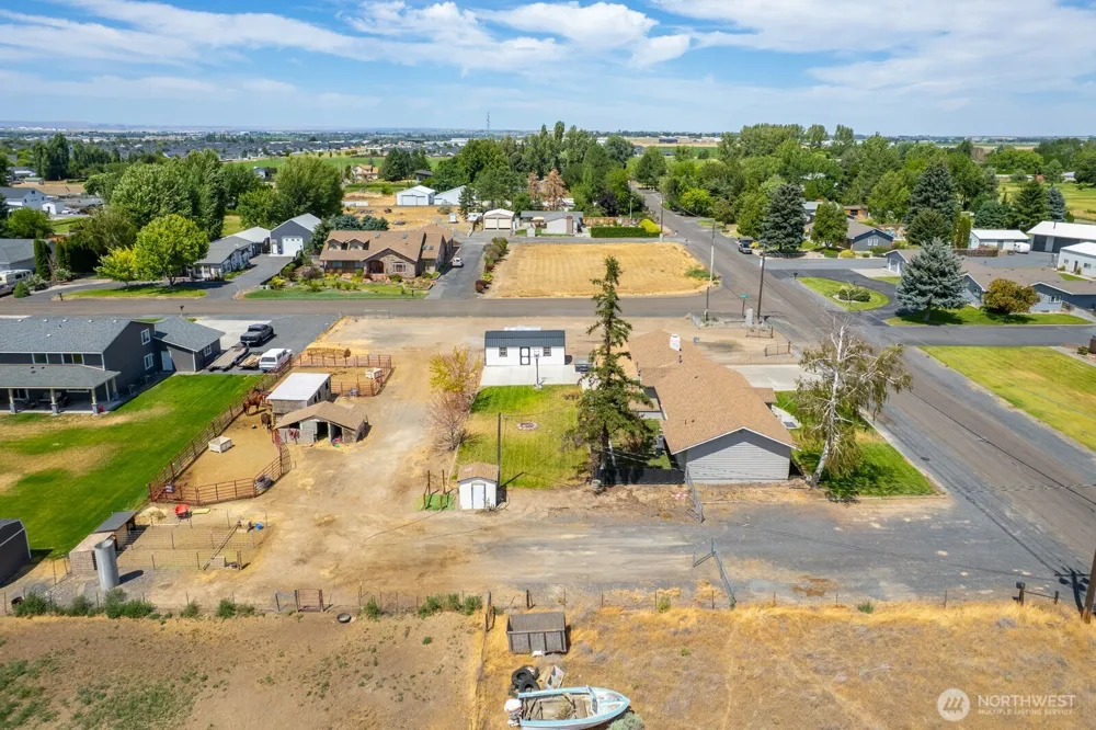 2096 Hamilton Road NE Moses Lake, WA 98837